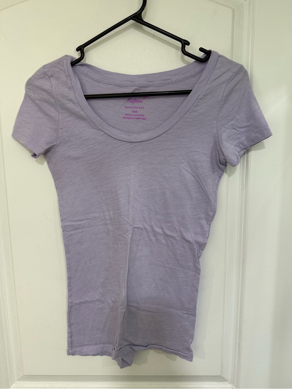 American Eagle Outfitters Lilac Scoop Neck “Favorite” tee M